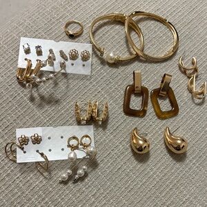 Elegant Gold and Pearl Jewelry Set